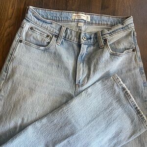 Abercrombie & Fitch Women’s Curve Love Baggy Low Rise Jeans